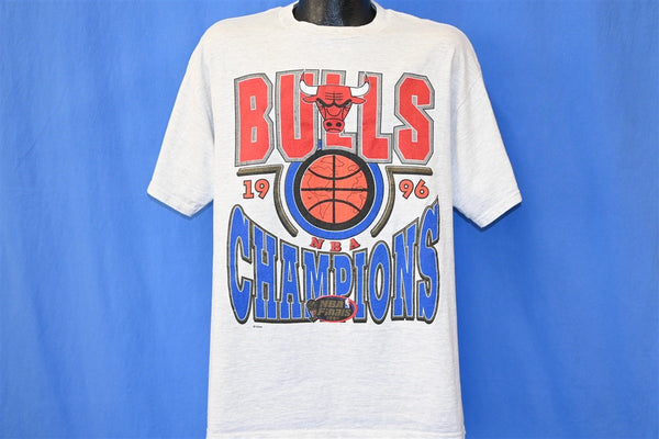 Chicago Bulls Vintage 1996 Six Fingers Left NBA Champions T-Shirt -  Men's L
