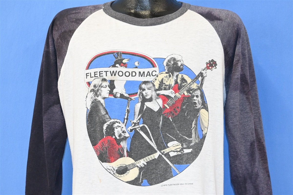 Merch Traffic Fleetwood Mac Oversized Band T-Shirt - Women's Graphic T- Shirts in Spiced Coral Merch Traffic Fleetwood Mac Oversized Band T-Shirt - Women's Graphic T- Shirts in Spiced Coral