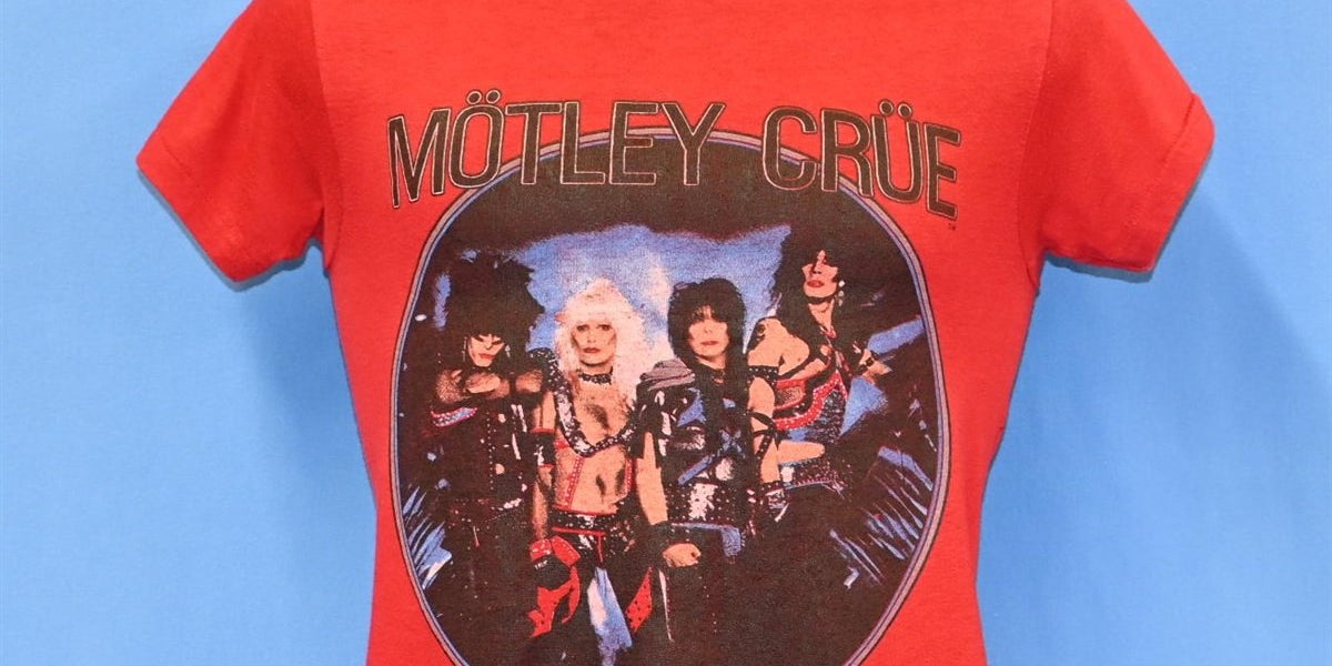 80s Motley Crue Shout at the Devil Tour Red Band t-shirt Small