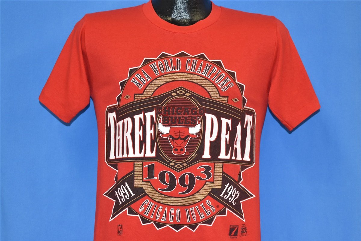 Vintage Chicago Bulls 3 Peat Champions Bootleg 90's t-shirt