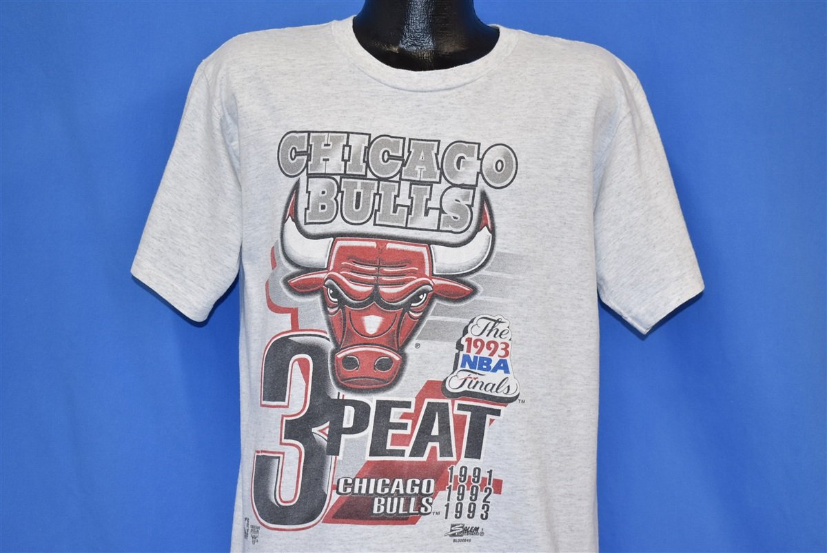 90s Chicago Bulls 3 Peat NBA Finals Basketball t-shirt Large - The Captains  Vintage