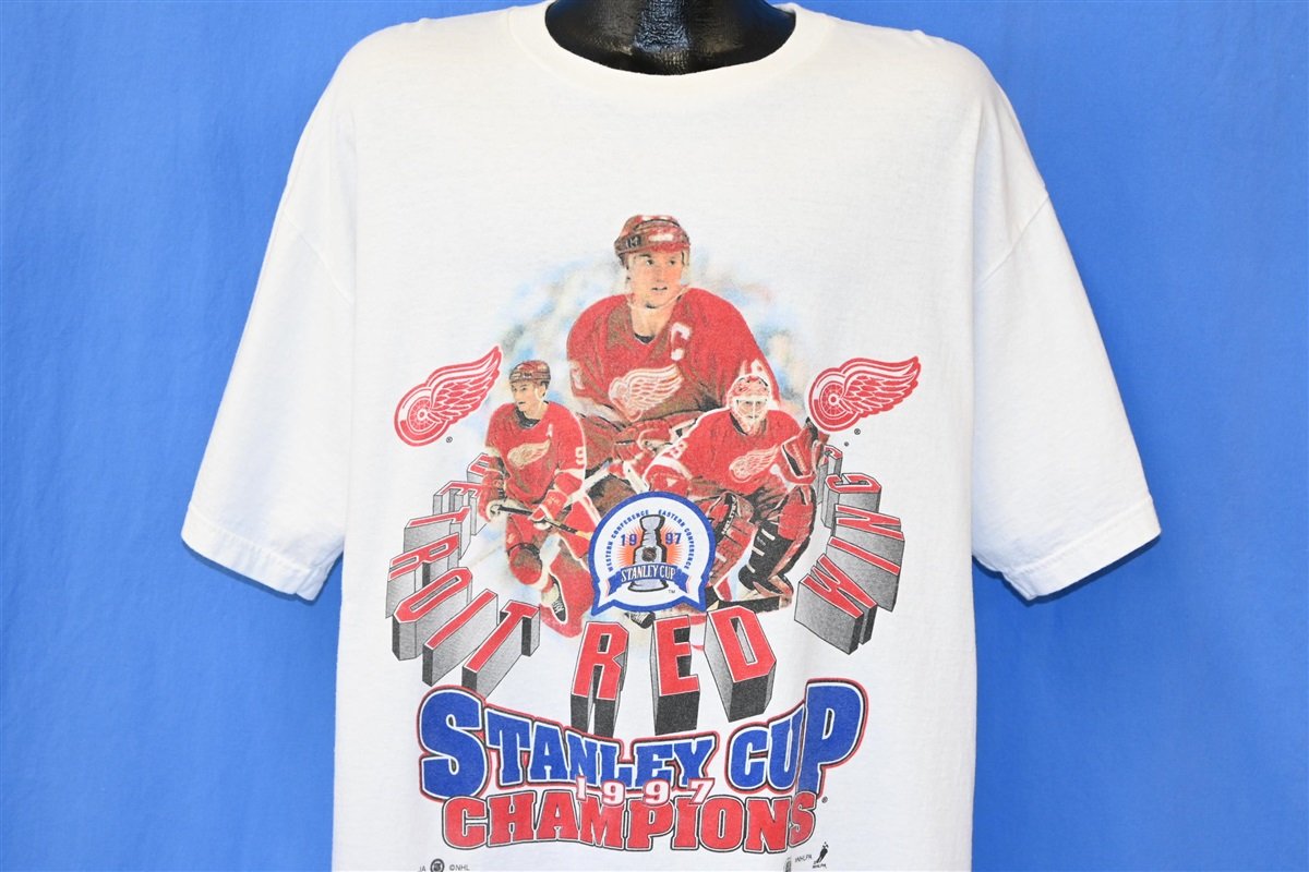Vintage 90s Steve Yzerman Detroit Red Wings Graphic T-Shirt Youth
