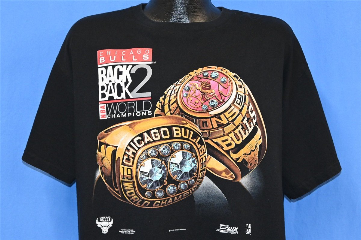 90s Chicago Bulls Back 2 Back NBA Champs t-shirt Extra Large - The Captains  Vintage