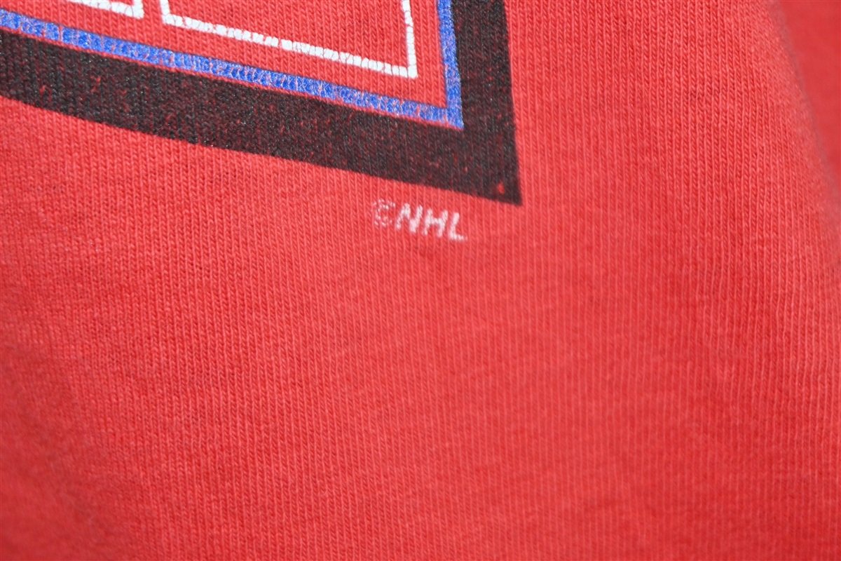 90s Montreal Canadiens Habs Logo NHL Hockey t-shirt Large - The Captains  Vintage